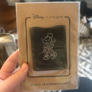 NWT Disney coach phone wallet Minnie Mouse